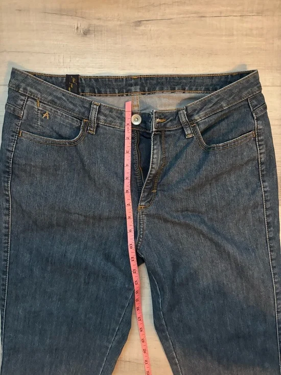 Aura from the Women at Wrangler Bootcut Jeans Size 14 Short Dark Wash - Picture 4 of 8